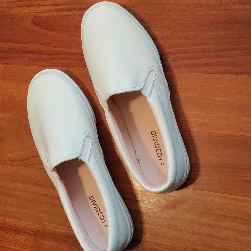 NWOT Divided Slip-ons